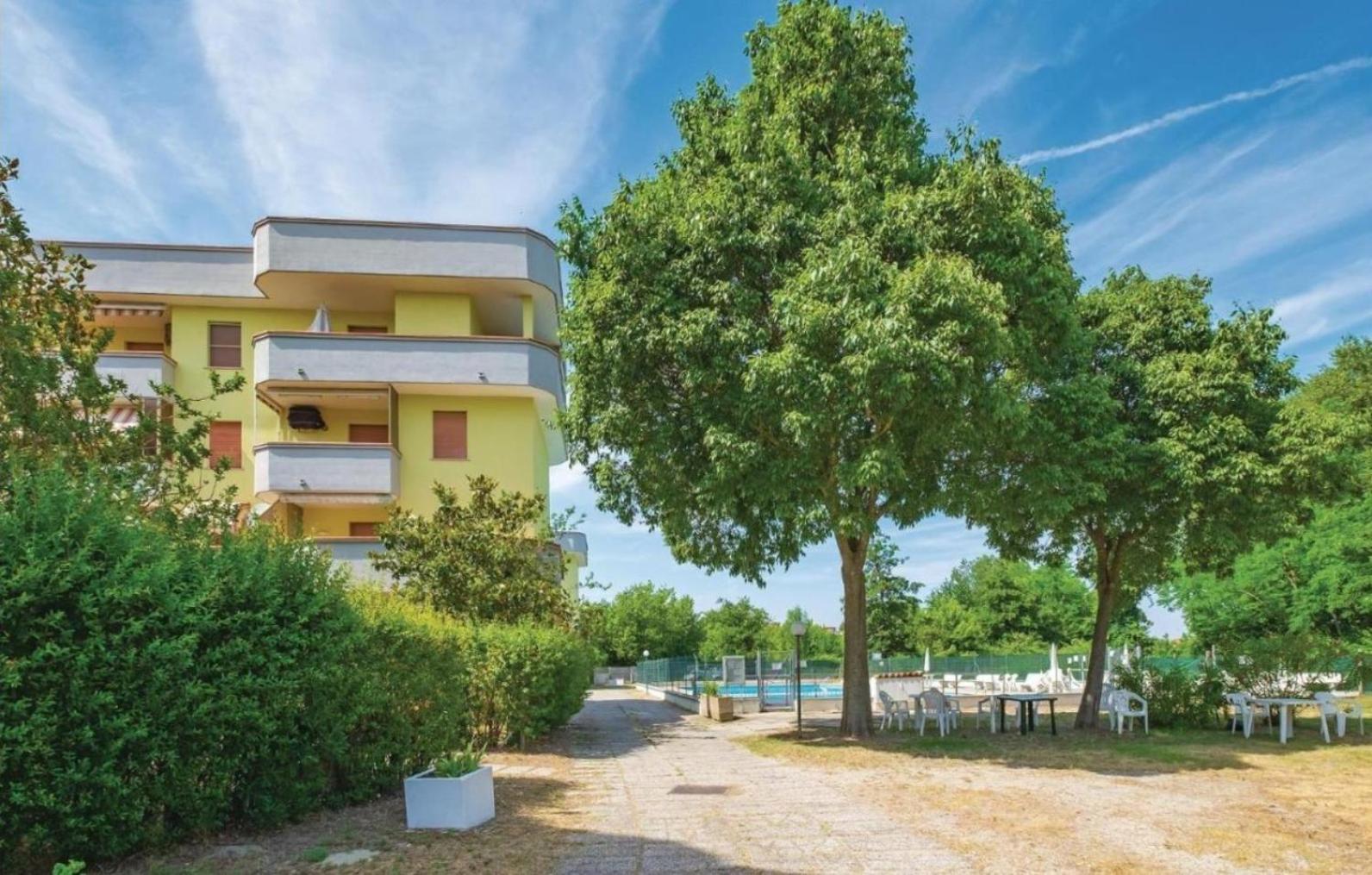 La Dolce Vita - Apartment With Shared Pool And Large Terrace Лидо-делле-Национи Экстерьер фото